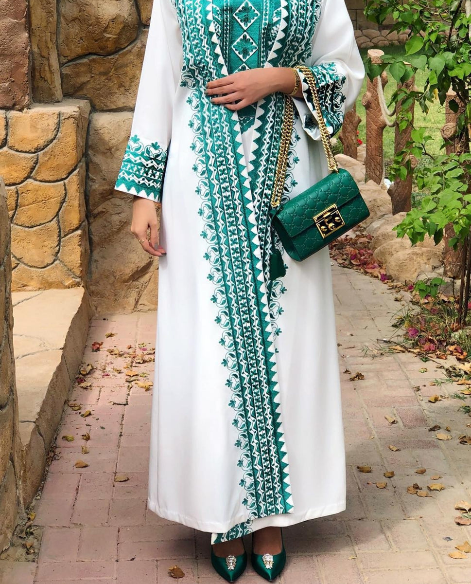Emirates dressing abaya 2025